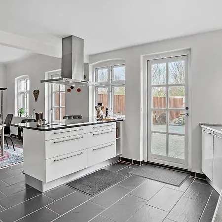 3 Bedroom Stunning In Hébergement de vacances *
