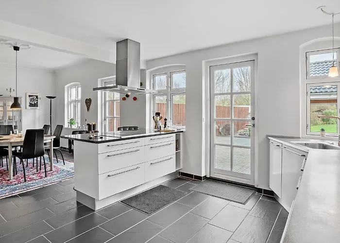 3 Bedroom Stunning In بيت للعطل *